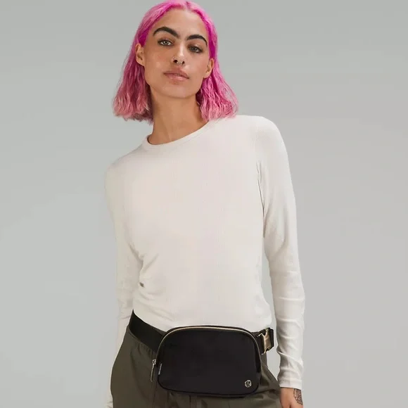Lululemon Everywhere Belt Bag Velour Black Limited Edition Crossbody EBB Nwt